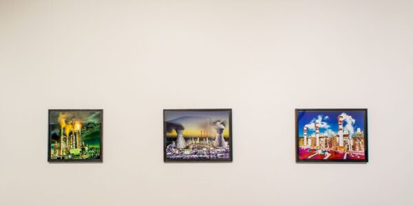 David LaChapelle, Land Scape series. Installation view David LaChapelle. Fotografías 1984-2013, Museo de Arte Contemporáneo (MAC), Parque Forestal, Santiago de Chile, Jul-Sept 2015. Photo: Damaris Herrera. Courtesy: MAC