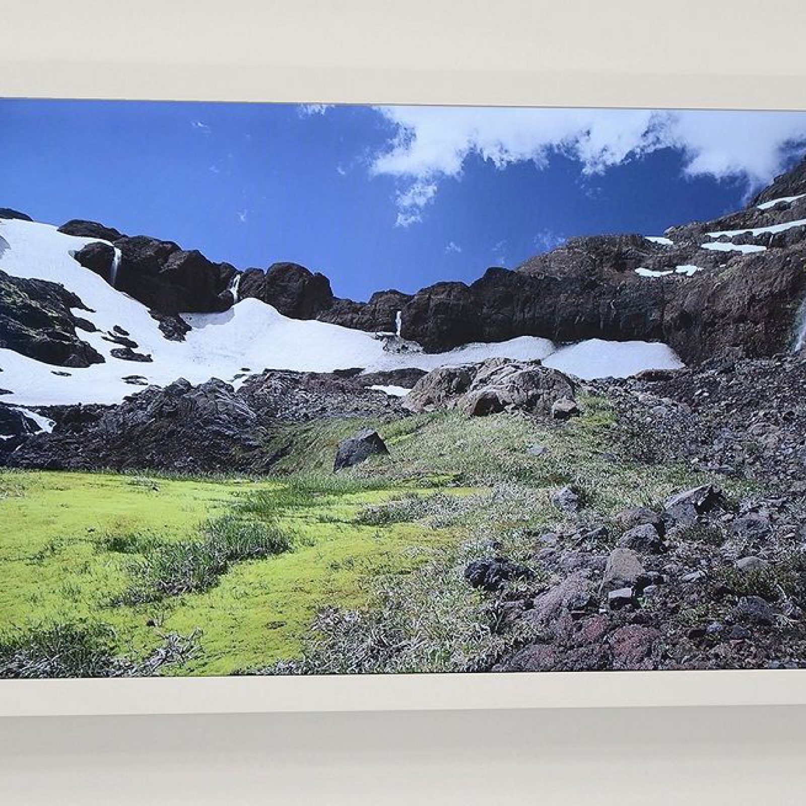 Gianfranco Foschino. LOCUS, vista de la muestra. Museo de Artes Visuales de Santiago (MAVI), Chile, 2016. Foto cortesía del artista.
