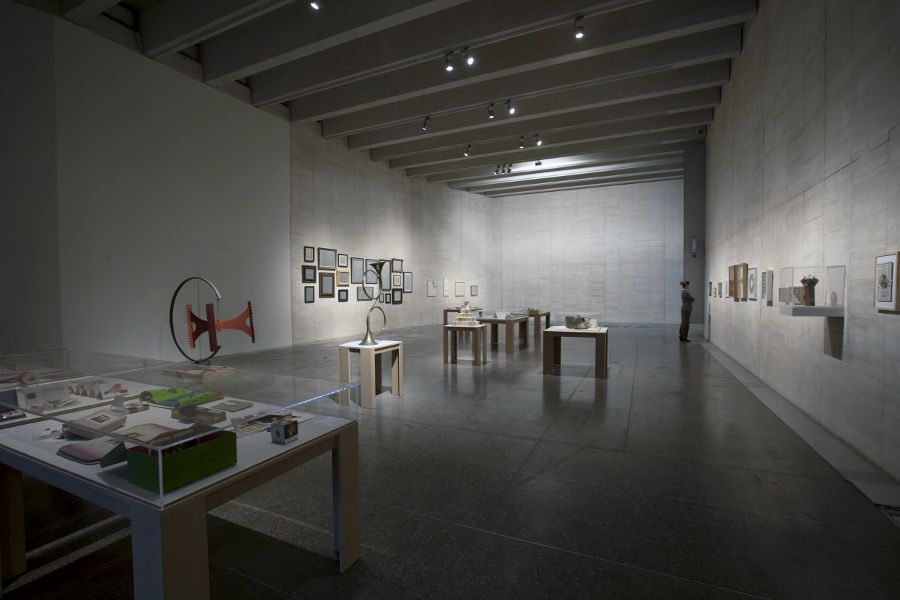 Vista de la exposición "Constelaciones. Poesía experimental en España (1963-2016)", en el Museo de Arte Contemporáneo de Castilla y León (MUSAC), 2017. Cortesía: MUSAC
