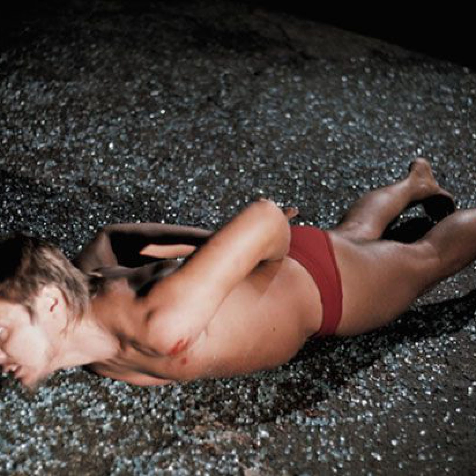 Chris Burden, el nuevo documental del polémico artista del performance, distribuido por Magnolia Pictures, se estrena el 5 de mayo de 2017 en EEUU