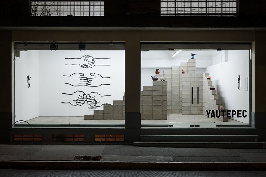 Vista de la exposición "The Grand Design", de Sangree, en galería Yautepec, Ciudad de México, 2017. Foto cortesía de la galería
