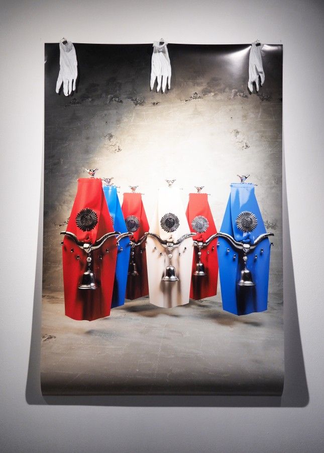 Cristóbal Cea, vista de la exposición "Glorias", en galería NAC, Santiago de Chile, 2017. Cortesía del artista y de la galería
