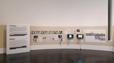 Vista de la exposición “Forensic Architecture. Hacia una estética investigativa”, en el MACBA, Barcelona, 2017. Foto: Miquel Coll