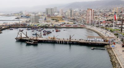 Vista del muelle histórico de Antofagasta con las obras de SACO6. Foto: Cristián Ochoa/Archivo SACO