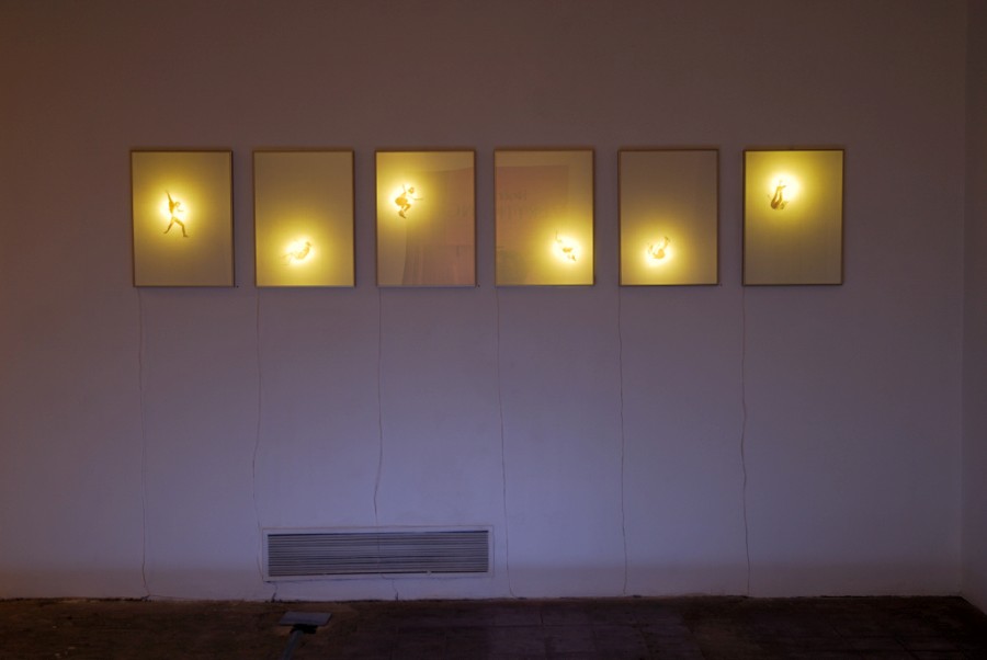 Carlos Rivera, Spoilers, 2013, masking tape, luz. Cortesía del artista y galería AFA