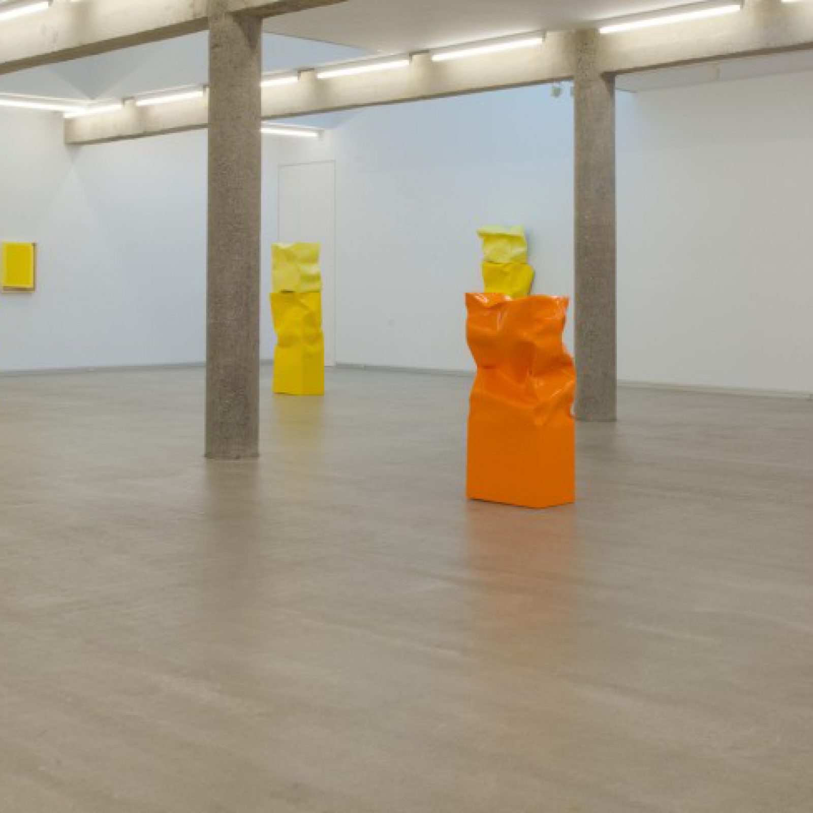 Angela de la Cruz, Mudanza, 2015. Cortesía: Galería Carreras Mugica