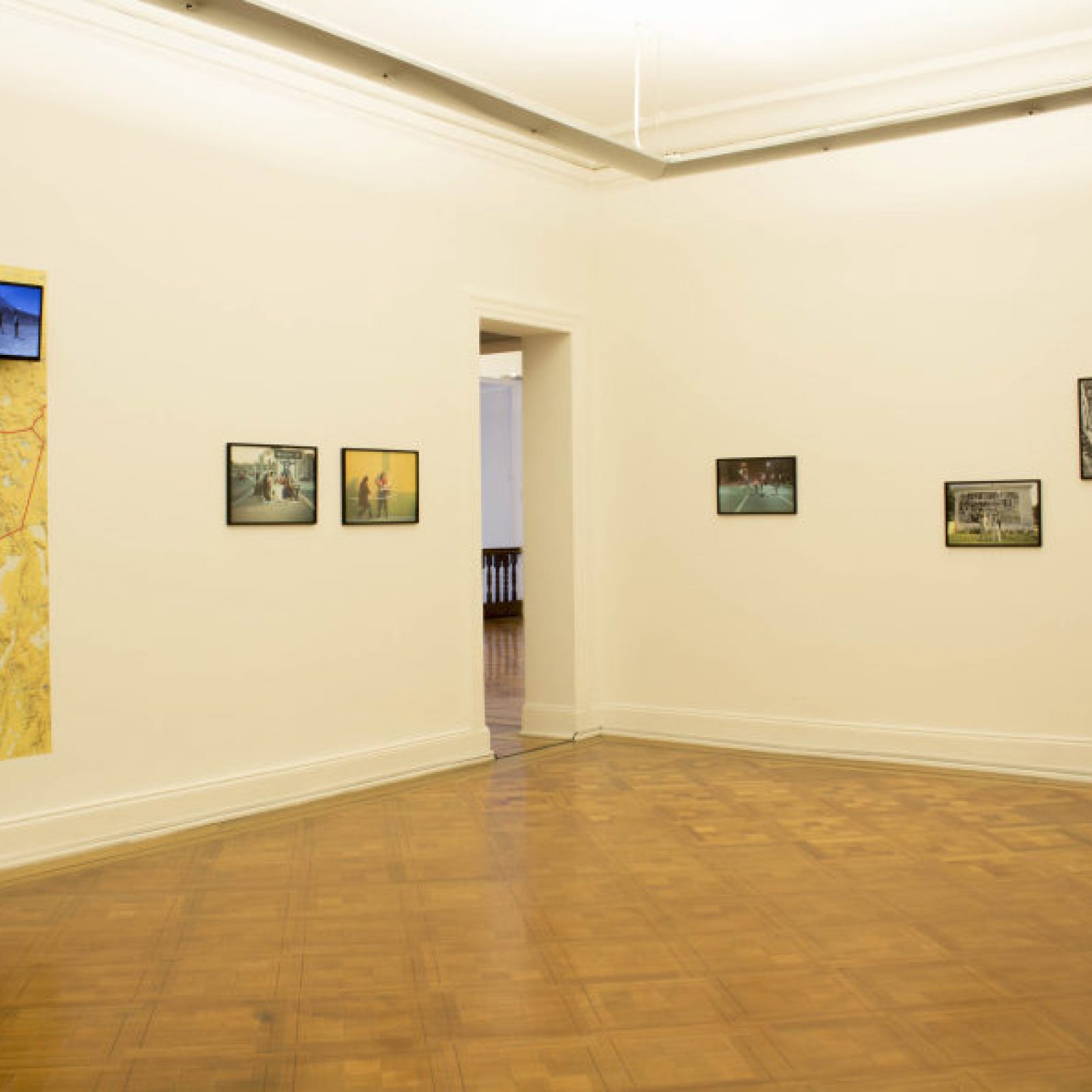 Vista de la exposición "Muros Blandos" en el Museo de la Solidaridad Salvador Allende. Cortesía: MSSA