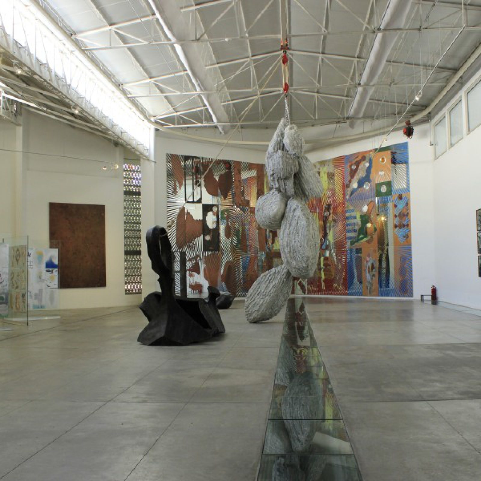 Vista de la exposición "El Narciso de Jesús", de Ray Smith, en La Tallera, Cuernavaca, México, 2017-2018. Foto cortesía de La Tallera