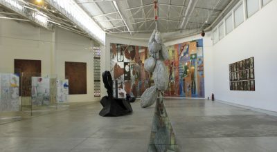 Vista de la exposición "El Narciso de Jesús", de Ray Smith, en La Tallera, Cuernavaca, México, 2017-2018. Foto cortesía de La Tallera