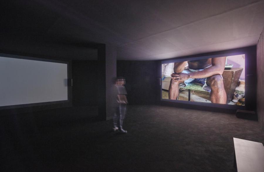 Vista de la exposición "Horror Vacui", de David Zink Yi, en Proyecto AMIL, Lima, 2018. Foto cortesía de Proyecto AMIL