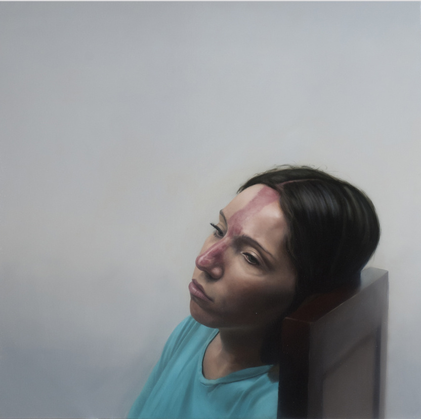 Nelson Hernández, Mujer sentada en una silla, 2018, óleo sobre tela, 100 x 100 cm. Cortesía del artista