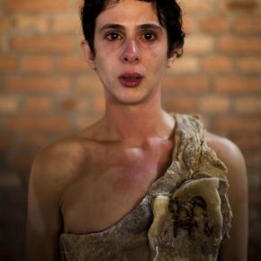 Ayrson Heráclito, Transmutação da Carne (Transmutación de la carne), 2015, performance, São Paulo. Foto: Christian Cravo