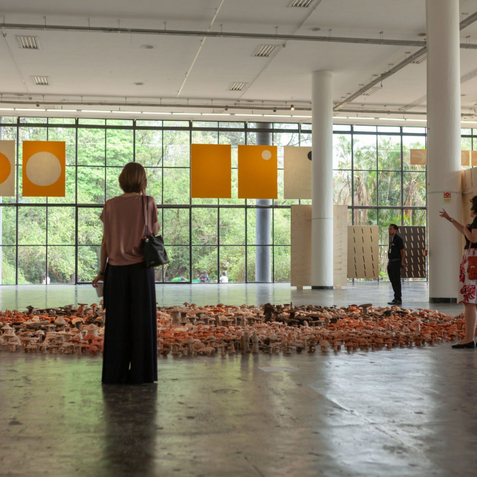 Vista parcial de la obra de Antonio Ballester Moreno dentro de su proyecto "sentido/comum" para la 33° Bienal de Sao Paulo, 2018. Foto: © Pedro Ivo Trasferetti / Fundação Bienal de São Paulo