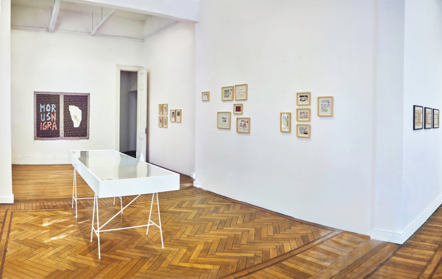 Vista de la exposición "Composición de lugar", en Walden Gallery, Buenos Aires, 2018. Cortesía de la galería