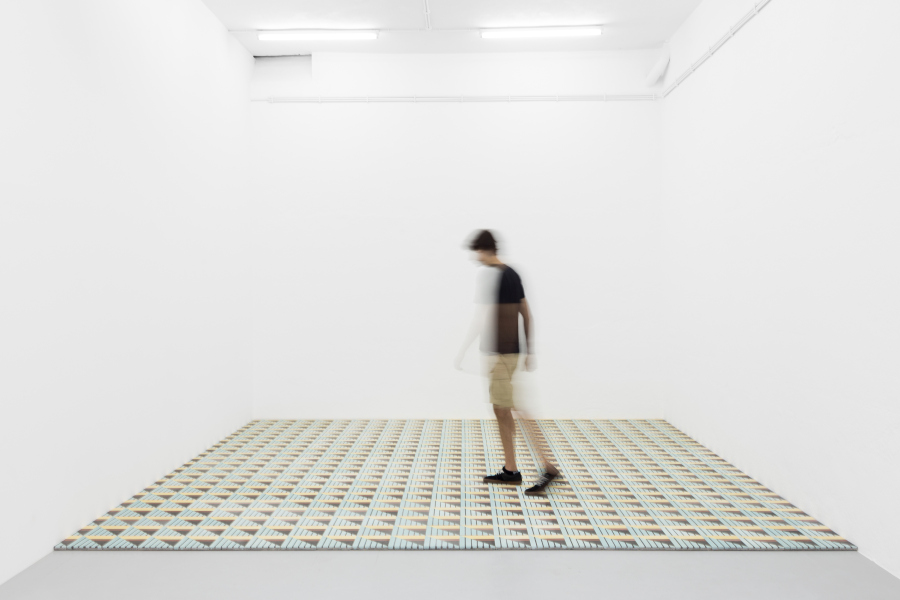 Engel Leonardo, Piso, 2018, mosaicos hidráulicos. Foto: Bruno Lopes. Cortesía: Kunsthalle Lissabon