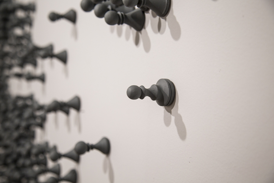 Vista de la exposición "El orden de las cosas", de Léster Rodríguez, en la galería nueveochenta, Bogotá, 2018. Cortesía: nueveochenta