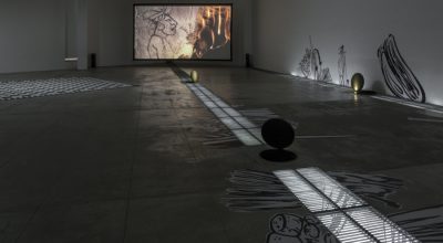 Vista de la exposición "Naj Tunich", de Pablo Vargas Lugo, en La Tallera, Cuernavaca, México, 2018. Cortesía: La Tallera