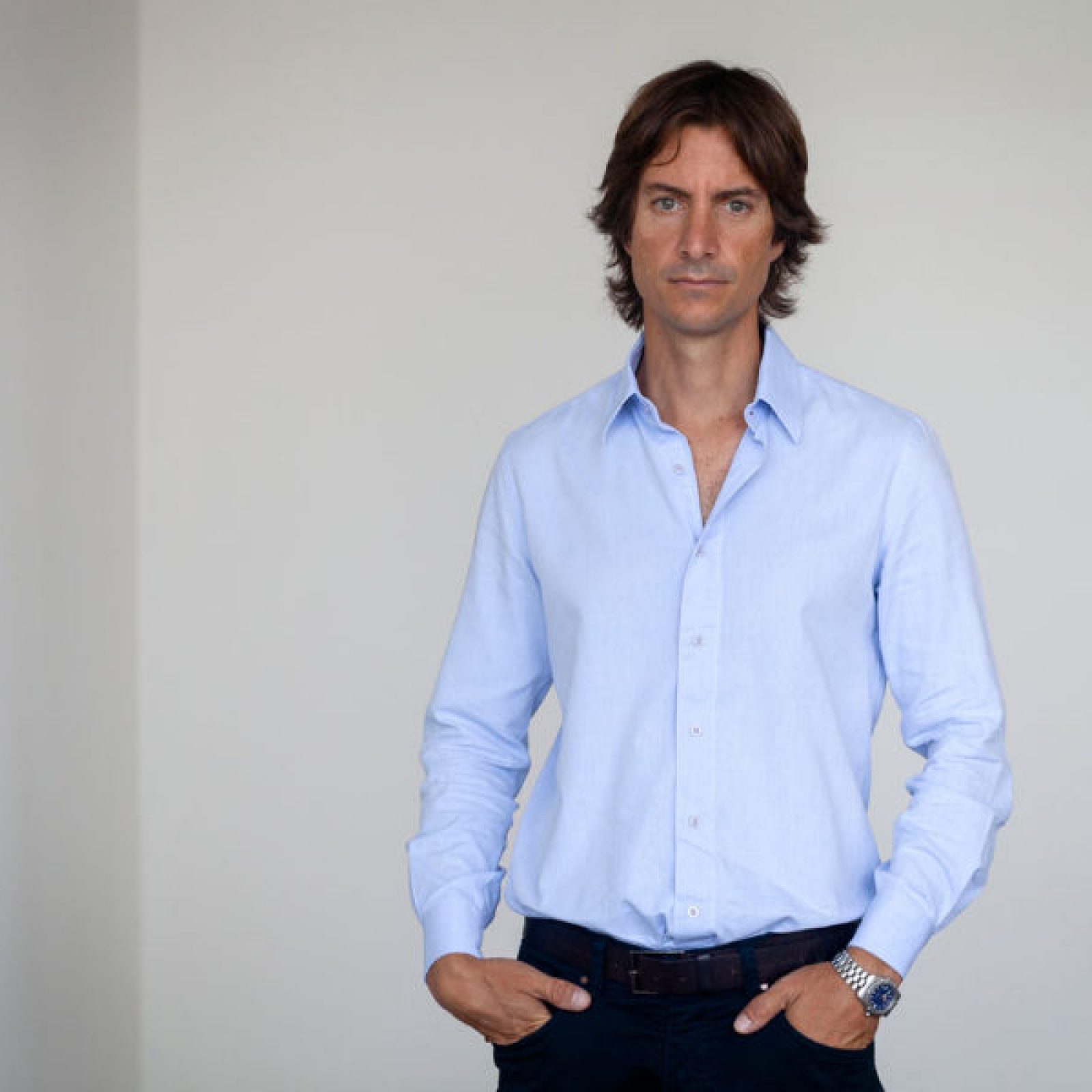 Jacopo Crivelli Visconti,curador de la 34ª Bienal de São Paulo. Foto: Pedro Ivo Trasferetti/Fundação Bienal de São Paulo/Divulgação
