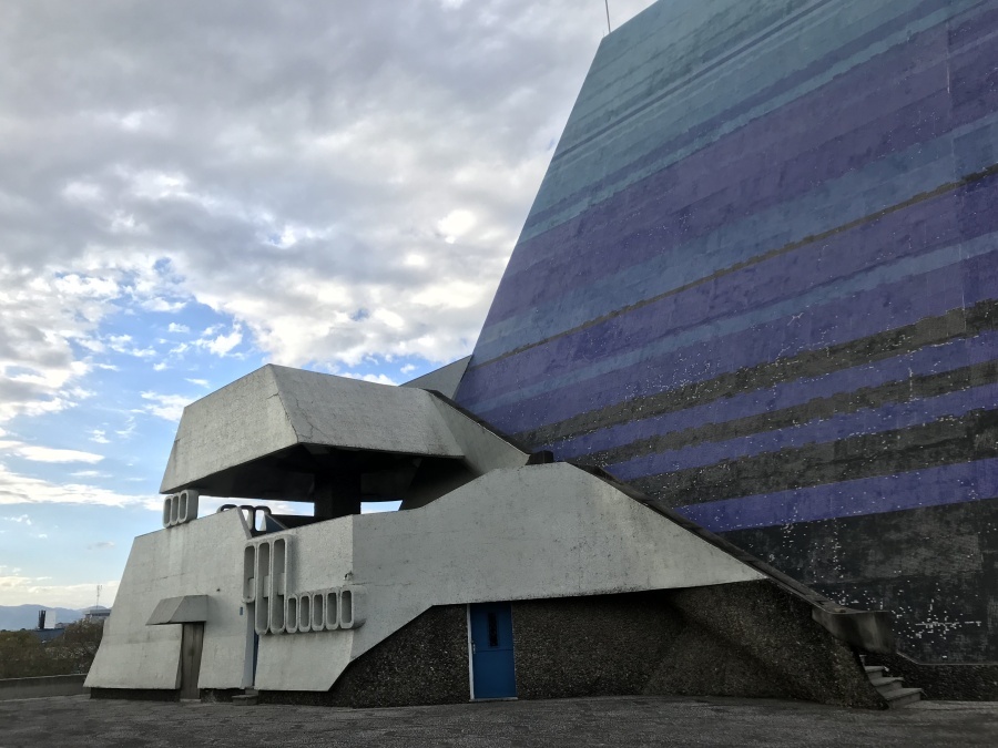 Teatro Nacional, Ciudad de Guatemala, 2019. Foto: Cohete Studio y Luigi Cogoux. Cortesía del artista y Henrique Faria | New York.