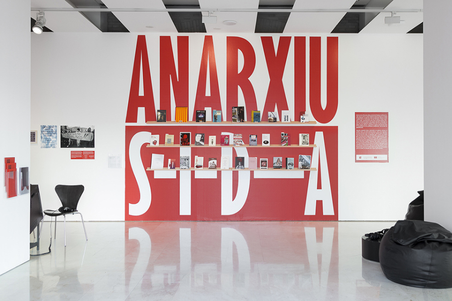 Vista de la exposición "Anarchivo Sida", en el Museo de Arte Contemporáneo de Barcelona (MACBA), 2018-2019. Foto cortesía de MACBA