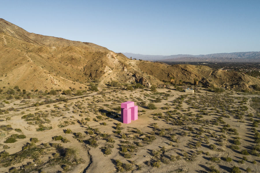 SUPERFLEX, DIVE-IN, 2019. Desert X, Valle de Coachella, Sur de California, EEUU, 2019. Foto: Lance Gerber