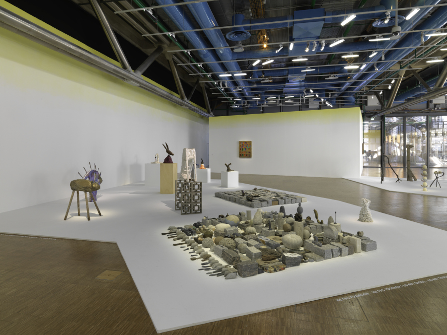 Vista de la exposición de Erika Verzutti en el Centre Pompidou, París, 2019. Foto: Audrey Laurans