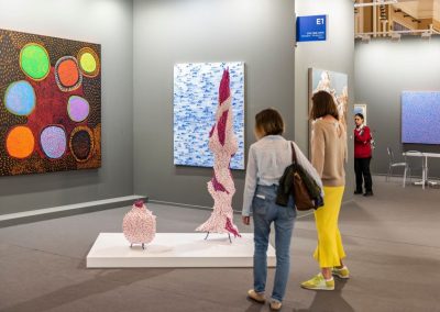 Obras de Yayoi Kusama en Galería Ota Fine Arts. Art Dubai 2019. Cortesía: Photo Solutions