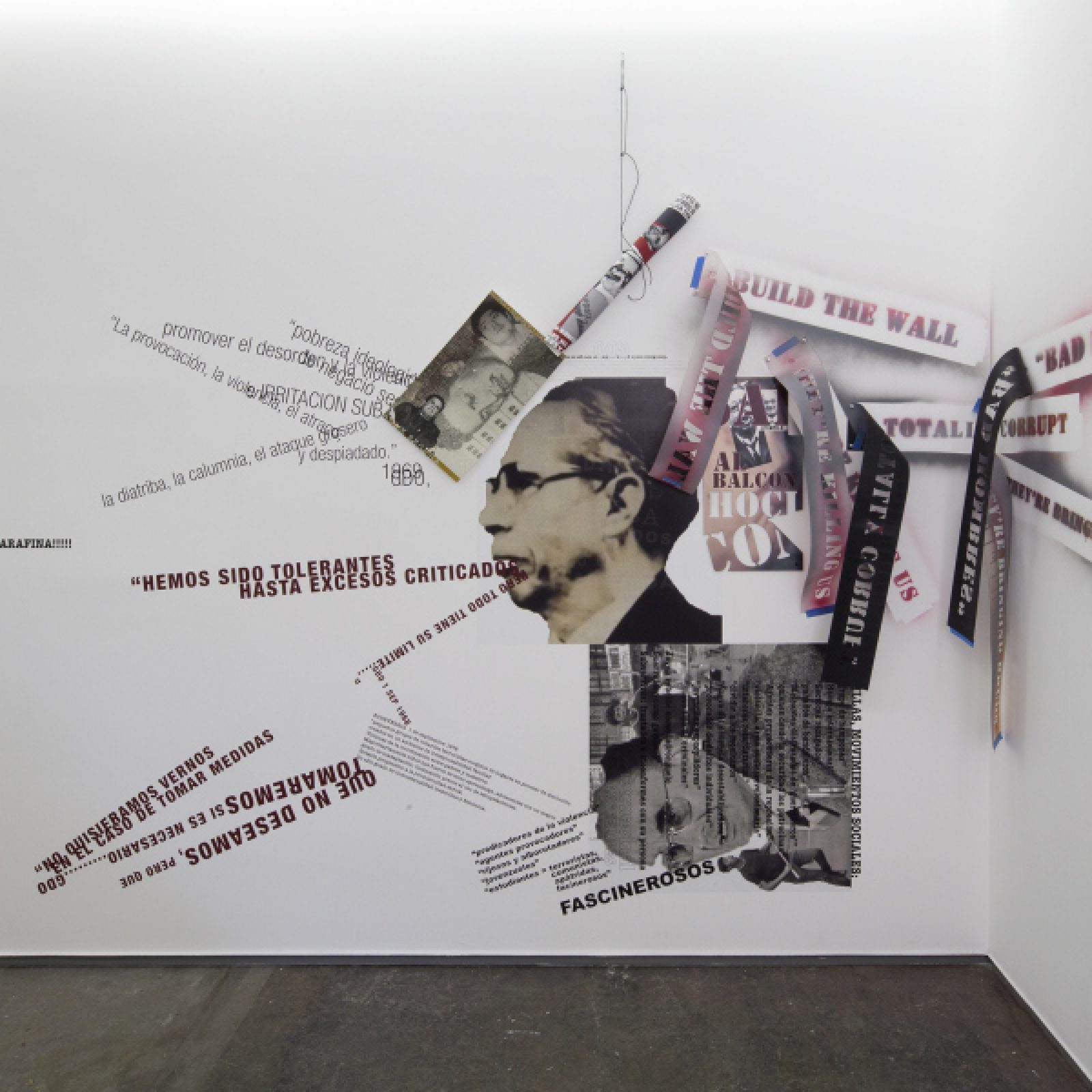 Vista de la exposición "Carlos Aguirre: Archivos, apuntes y nuevas propuestas" en Proyectos Monclova, Ciudad de México, 2019. Cortesía del artista y Proyectos Monclova. Foto: Ramiro Chaves