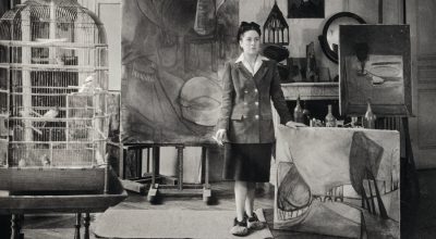 Brassaï, Dora Maar en su taller de la rue de Savoie, 1943, impresión gelatina de plata, 30 x 23 cm. Museo Nacional Picasso © Adagp, París 2019 © Estate Brassaï - RMN-Grand Palais