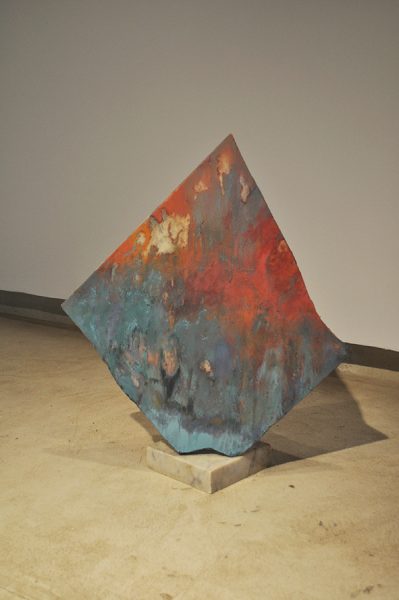 Vista de la exposición "Los Espíritus", de Renato Órdenes San Martín, en OMA Art Gallery, Santiago de Chile, 2019. Foto cortesía del artista