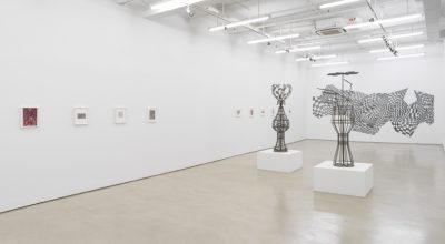 Vista de la exposición de Teresa Burga en Alexander Gray Associates, Nueva York, 2019. Cortesía de la galería