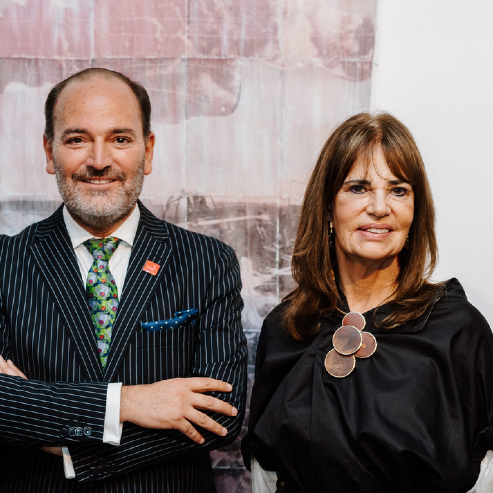 Carlos Willson, director de Sísmica, e Isabel Aninat, presidenta de la Asociación de Galerías de Arte Contemporáneo (AGAC). Cortesía: ProChile