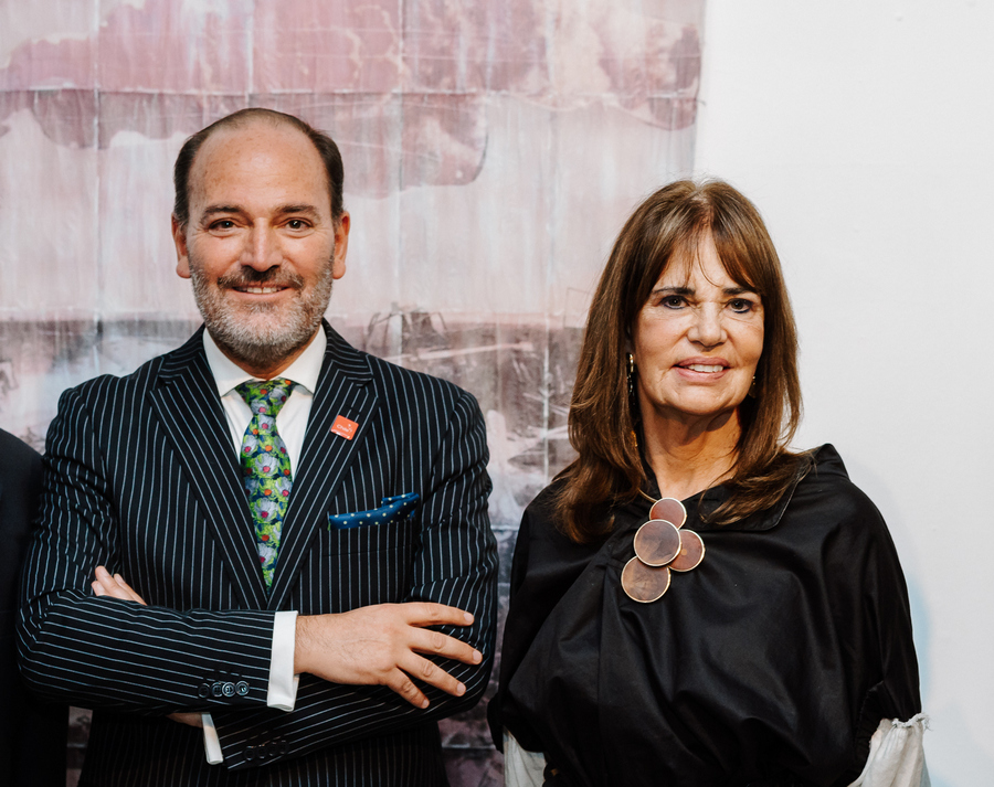 Carlos Willson, director de Sísmica, e Isabel Aninat, presidenta de la Asociación de Galerías de Arte Contemporáneo (AGAC). Cortesía: ProChile