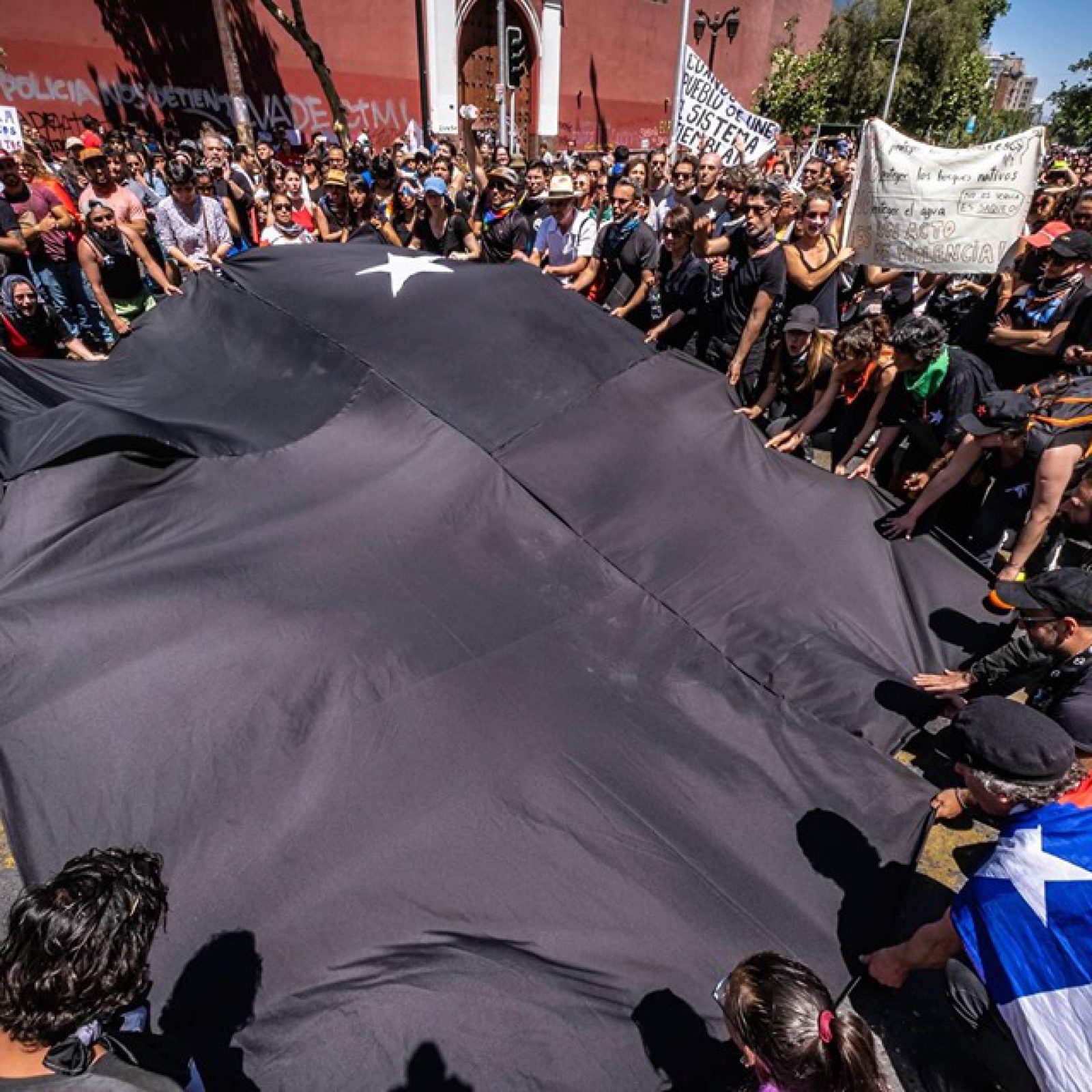 Frente Artístico, Por un Pacto Social y Nueva Constitución para Chile, 23 de octubre de 2019. Cortesía: Frente Artístico