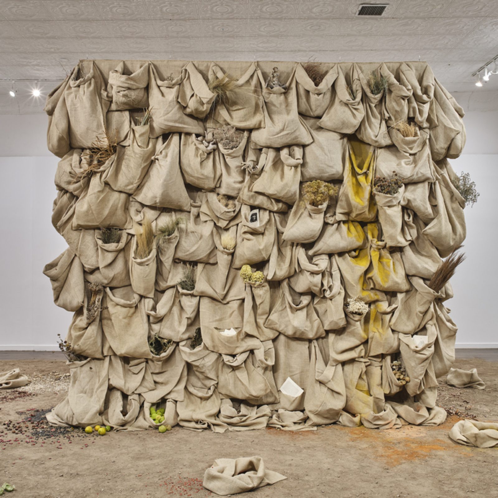Solange Pessoa, Untitled (Version Minas-Texas), 1994 -2019, installation (Mineral, vegetal, animal, juta bags, texts, photos). Courtesy the artist, Ballroom Marfa, Mendes Wood DM, Blum & Poe. Commissioned by Ballroom Marfa