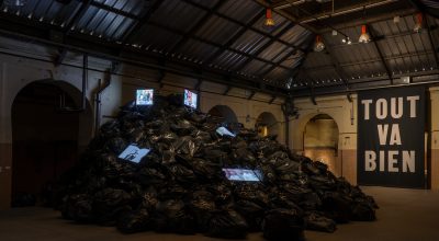 Vista de la exposición "Tout va bien", de Joan Rabascall, en Tabacalera, Madrid, 2020. Foto cortesía de Tabacalera/Promoción del Arte
