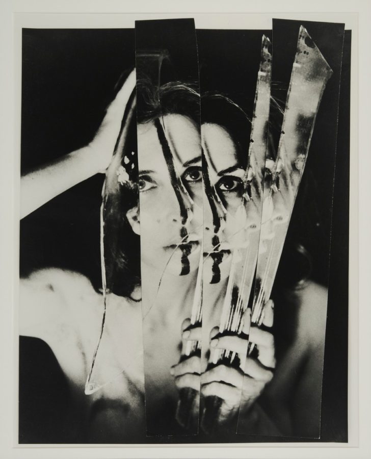 Carolee Schneemann, Eye Body 11, 1963, fotografía (gelatina de plata), 34.3 x 26.7 cm. Cortesía: P.P.O.W Gallery, Nueva York