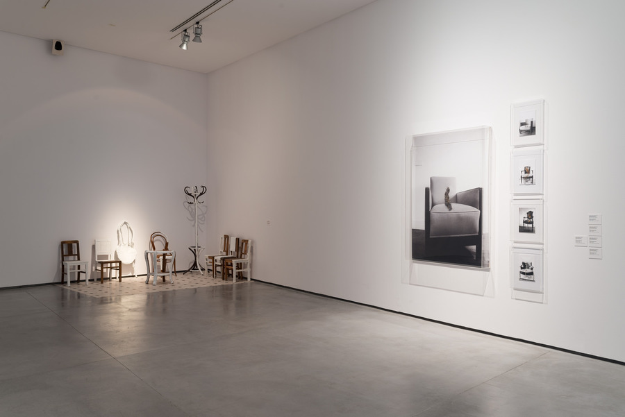 Vista de la exposición «Ana Vieira. El hogar y la huida», Es Baluard Museu d’Art Contemporani de Palma, 2020. © Es Baluard Museu, 2020. Foto: David Bonet