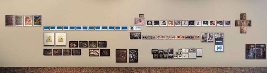 Vista de la exposición Nada que cesa, de Fernando Arias, en el Museo de Arte Moderno de Bogotá (MAMBO), 2020