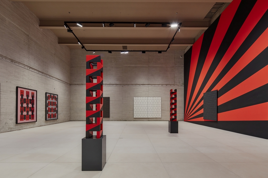 Vista de la exposición "El Ladrillo", de Patrick Hamilton, en RGR, Ciudad de México, 2020. Foto cortesía de la galería