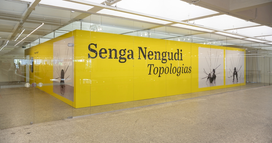 Vista de la exposición “Topologías”, de Senga Nengudi, en el MASP, 2020. Foto: Eduardo Ortega