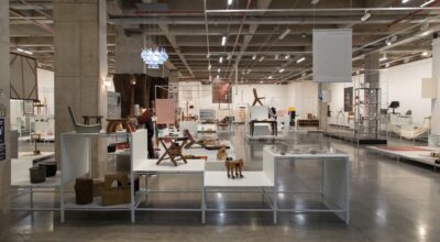 Vista de la exposición “Departamento temporal de los objetos”, en Galería Santa Fe, Bogotá, 2020-2021. Foto: Juan Santacruz / IDARTES.