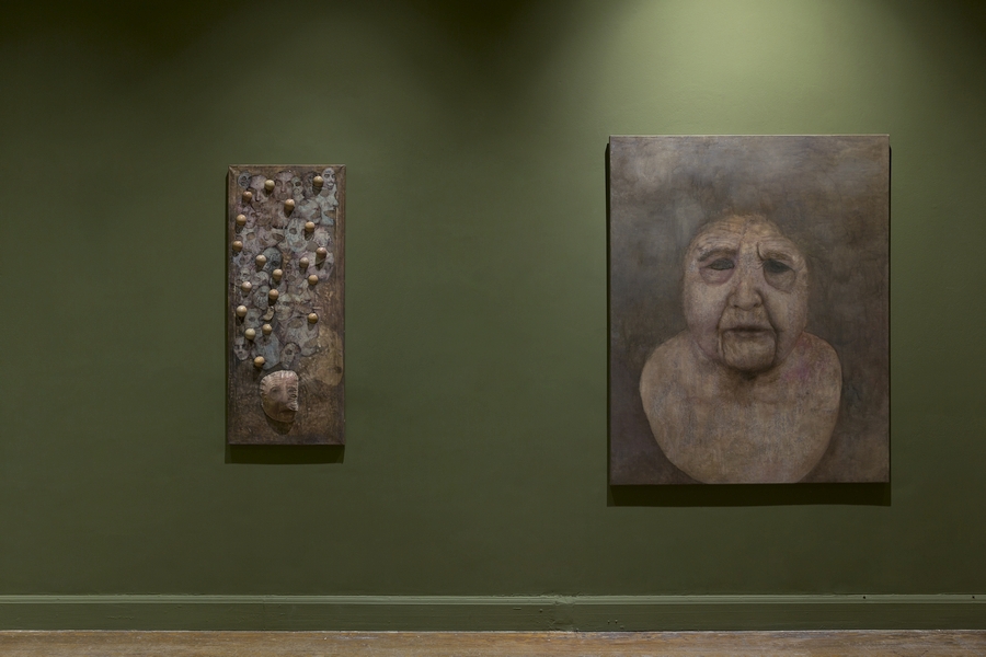 Vista de la exposición “Señora”, de Josefina Labourt, en Piedras Galería, Buenos Aires, 2021. Foto cortesía de la galería.
