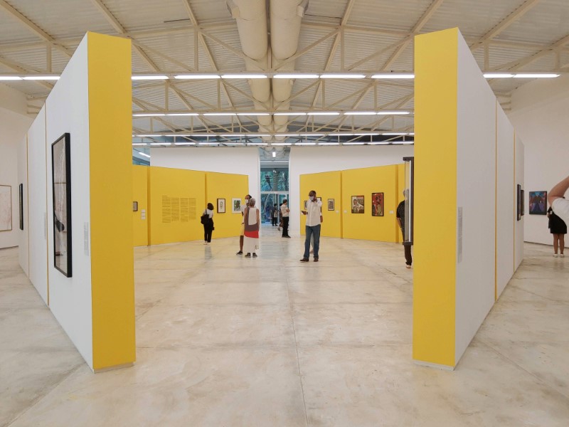 Vista de la exposición "Abdias Nascimento, Tunga y el Museu de Arte Negra", Galeria Mata, Inhotim, MG, Brasil, 2021-2022. Foto: Alejandra Villasmil