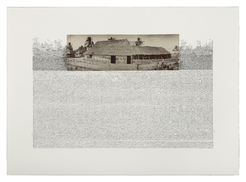 Johanna Calle, Obandos (Rancho horizontal), 2021, texto mecanografiado y foto analógica en gelatina de plata, 36 x 26 cm (sin marco). Cortesía: Galeria Marília Razuk