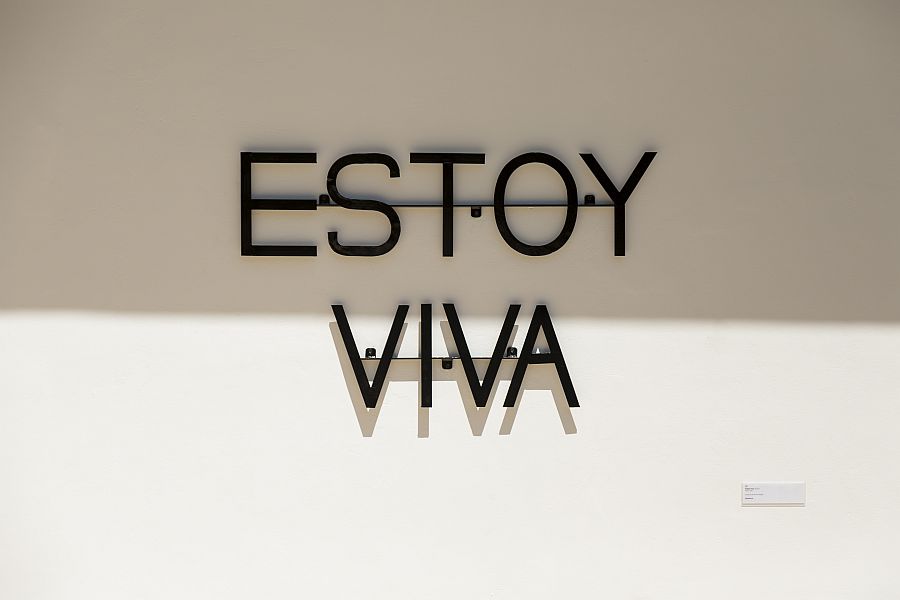 Vista de la exposición "Grito", de Regina José Galindo, en La Nueva Fábrica, Guatemala, 2022. Foto: Ana Werren