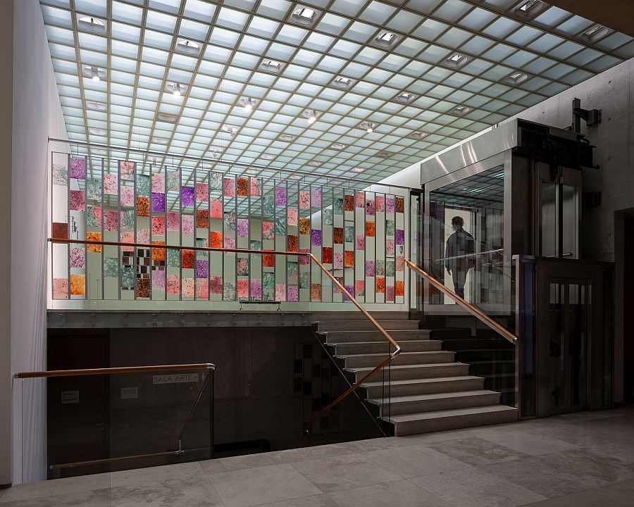 Vista de la exposición “Aires Reunidos”, de Adolfo Bimer, en la Galería Patricia Ready, Santiago de Chile, 2022. Foto: Felipe Ugalde