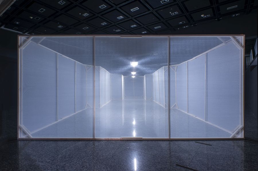 “Perímetro”, de María Gabler, en Sala de Arte CCU, Santiago, 2022-2023. Foto: Jorge Brantmayer