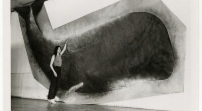 Sylvia Palacios Whitman, performance "Whale", parte del evento "South" en el Museo Guggenheim, NY, 1-2 de junio de 1979. Foto: Nathaniel Tileston. Cortesía de la artista (archivo personal)