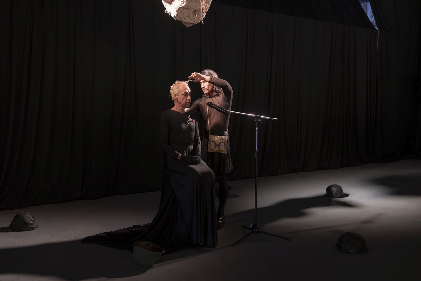El Rodete de Evita, performance de Pancho Casas en arteba 2023. Foto: Julieta Tarraubella